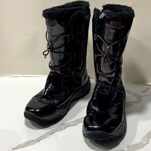 Khombu | Black Patent Girls Winter Waterproof Snow Boots